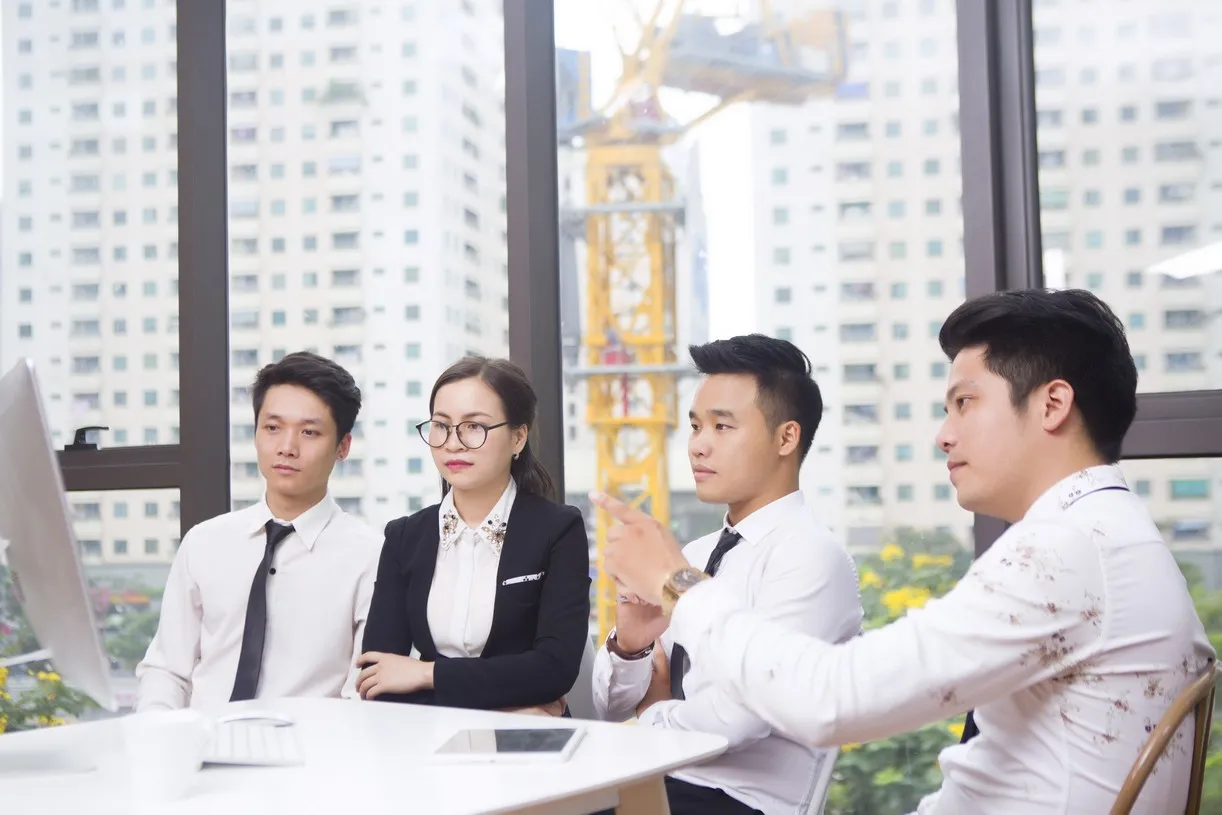 Hình ảnh nhân sự và môi trường làm việc W.com.vn